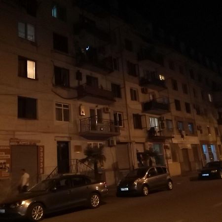 Apartament Shushana 巴统 外观 照片