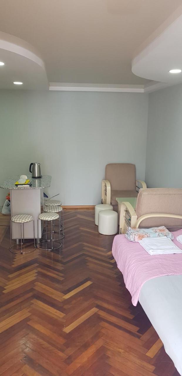 Apartament Shushana 巴统 外观 照片